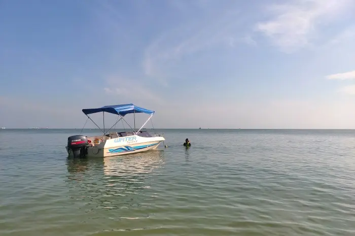 Delegan Beach Ticket Prices and Operating Hours